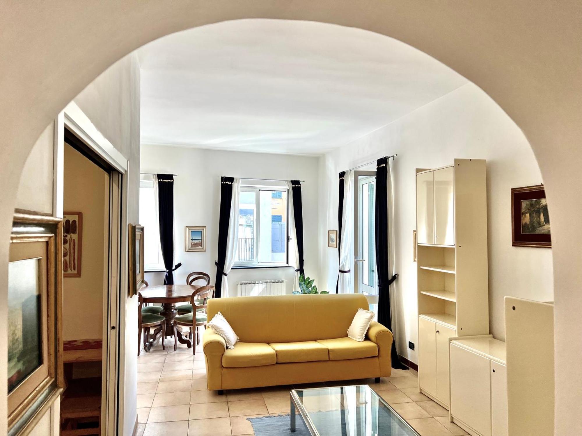 Lovingenoa Prione Apartment ภายนอก รูปภาพ
