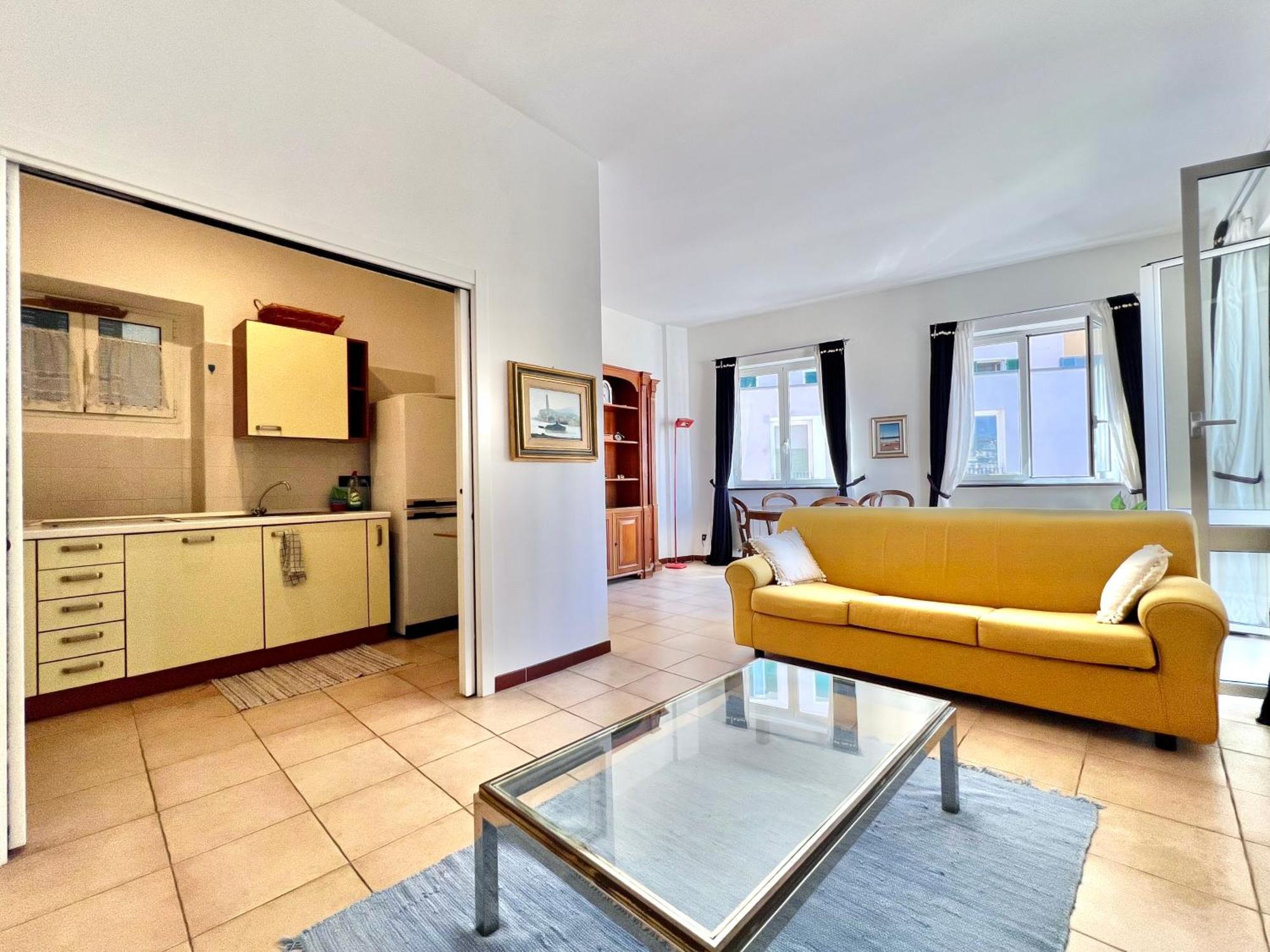 Lovingenoa Prione Apartment ภายนอก รูปภาพ